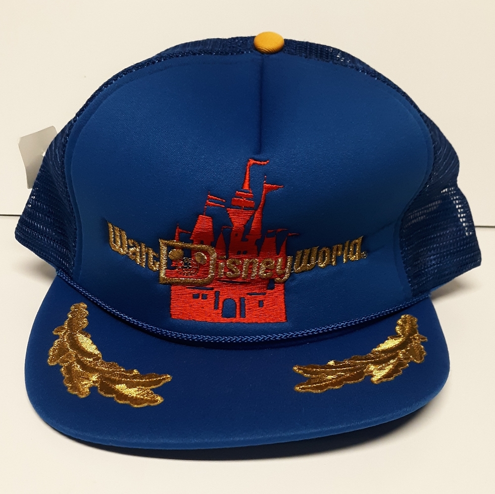 Vintage Walt Disney world trucker hat NWT